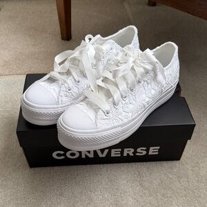 NIB Chuck Taylor All Star Lift Platform Lace